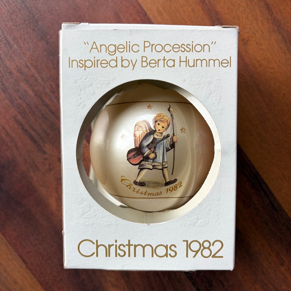 Schmid Angelic Procession Berta Hummel‎ Christmas Ornament 1982 Limited Edition